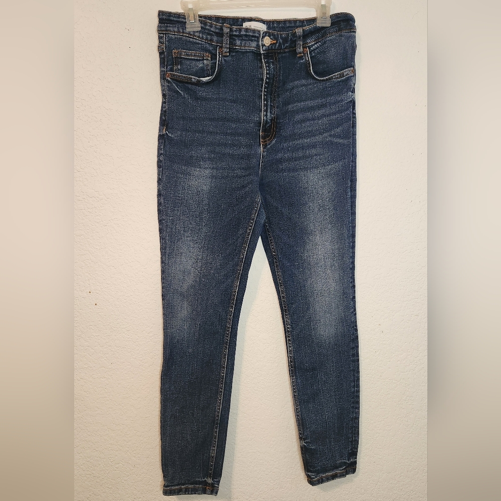 Zara High-Rise Jeans,‎ Size 12